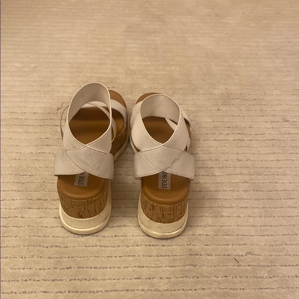 Steve Madden step out